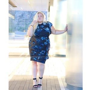 Blue velvet mix plus dress